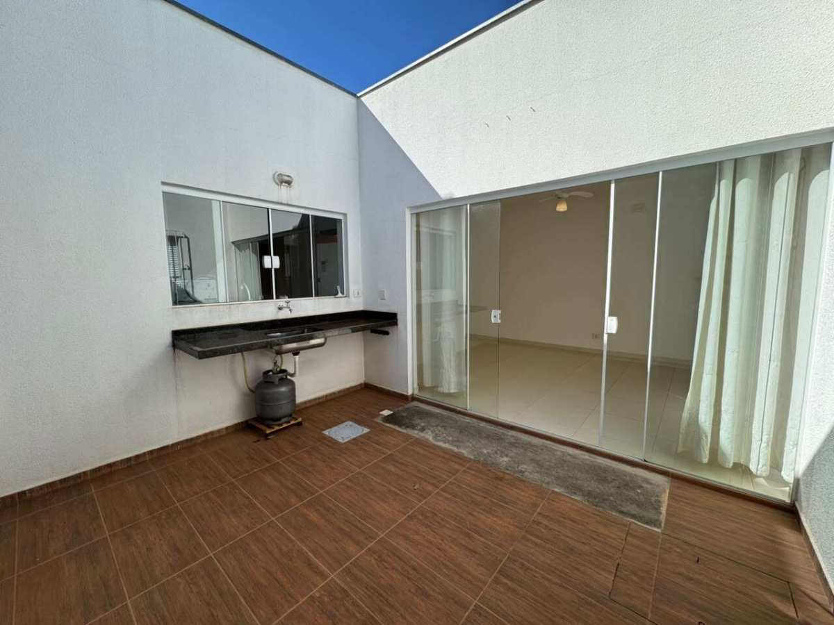  - Casa de condomínio à venda em Sorocaba, av. Ipanema, com 3 quartos, 154m²